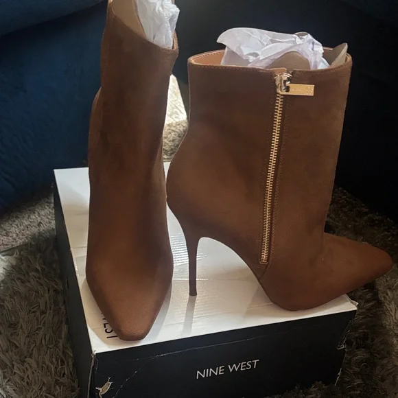 Nine West Heeled Boots - Picture 10 of 11